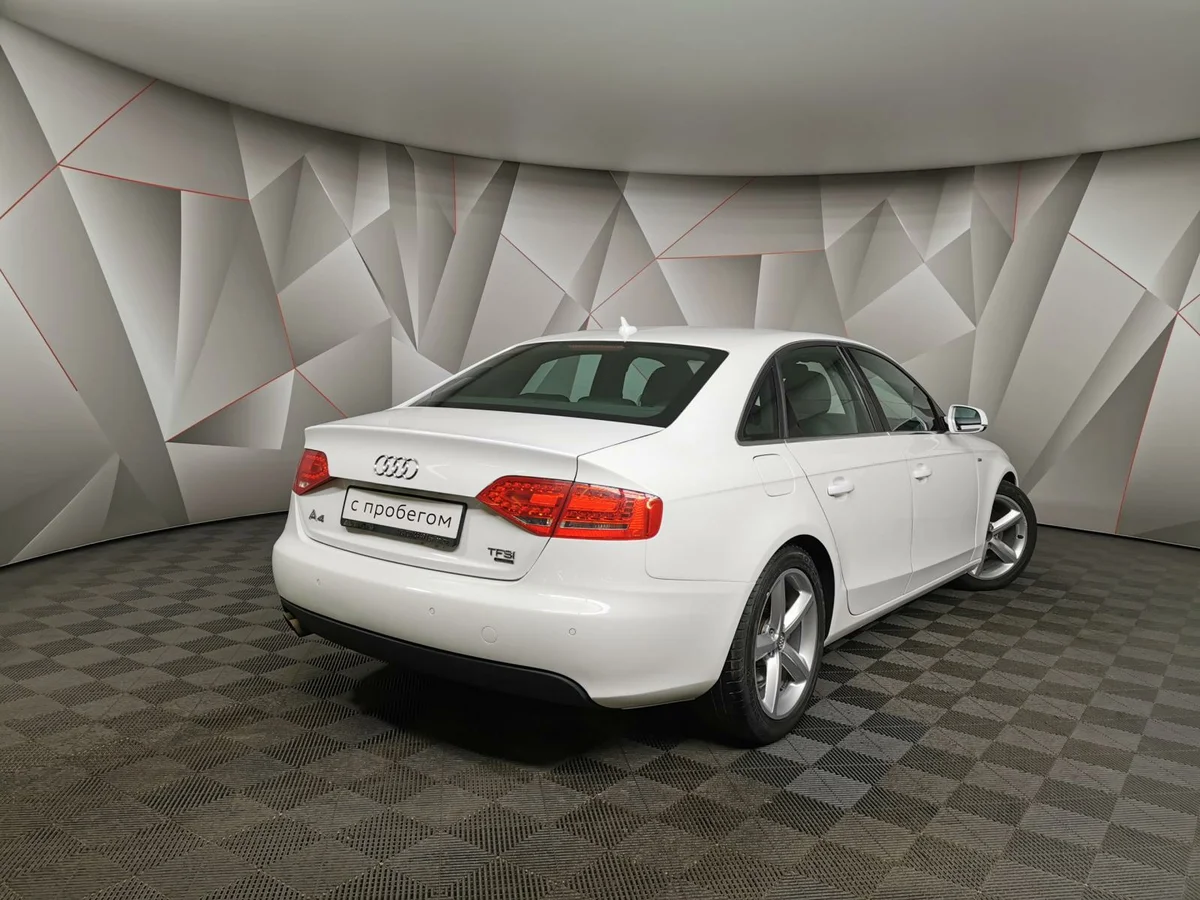 Audi A4 IV (B8)